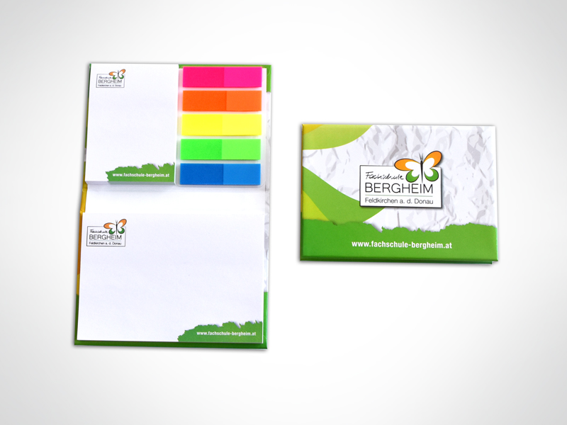 Fachschule Bergheim Hard-Cover Booklet mit Post its